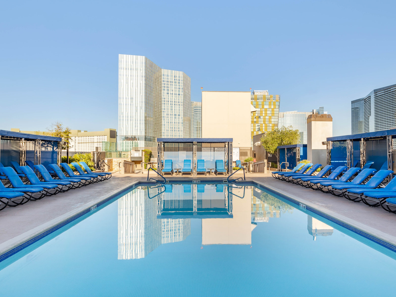 LASPT Hi Res Rooftop Pool2