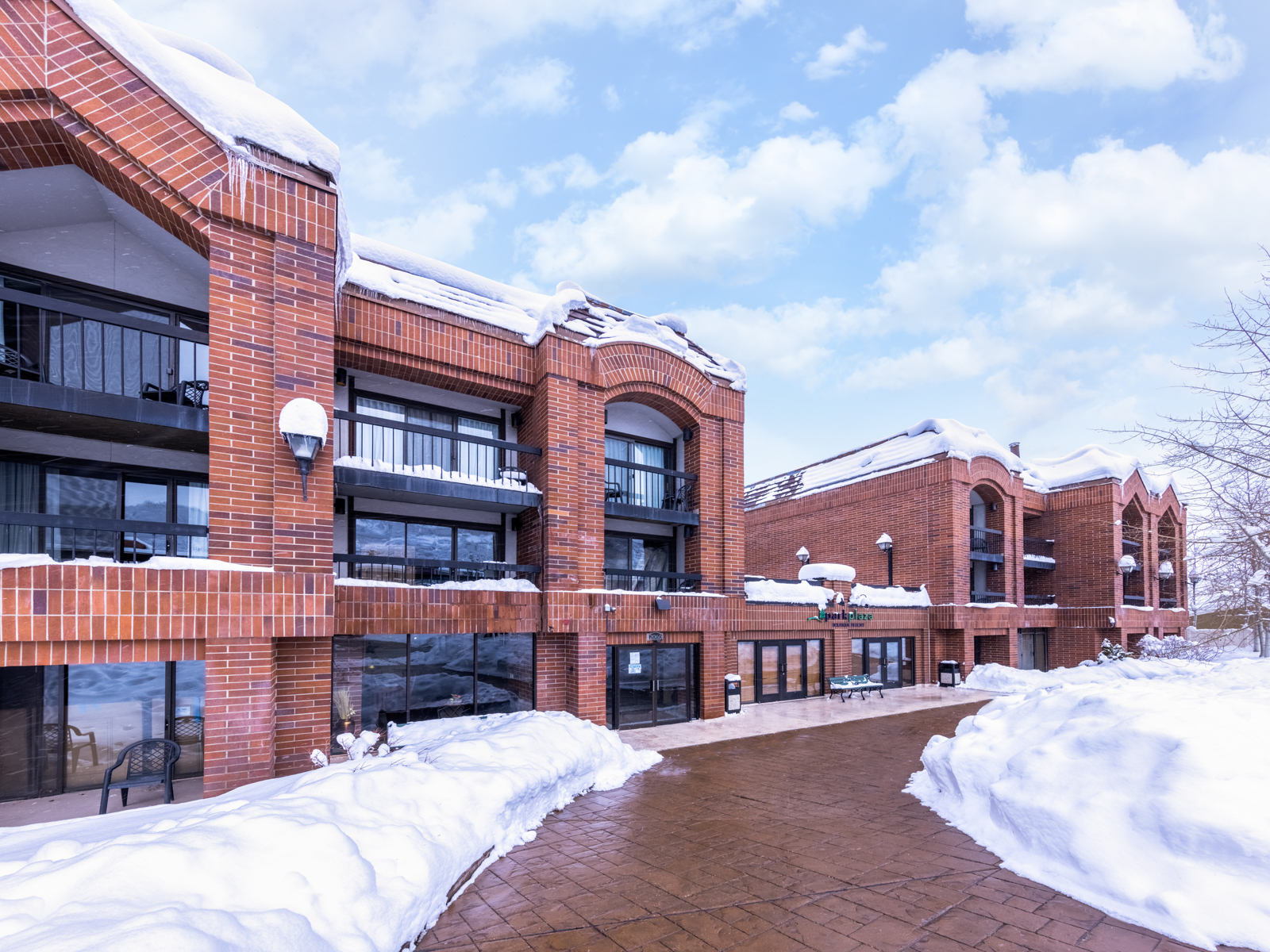 Parkplaza Property 1 (1)