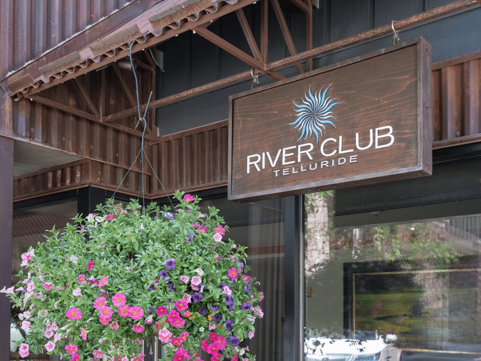 Riverclub Resort 3