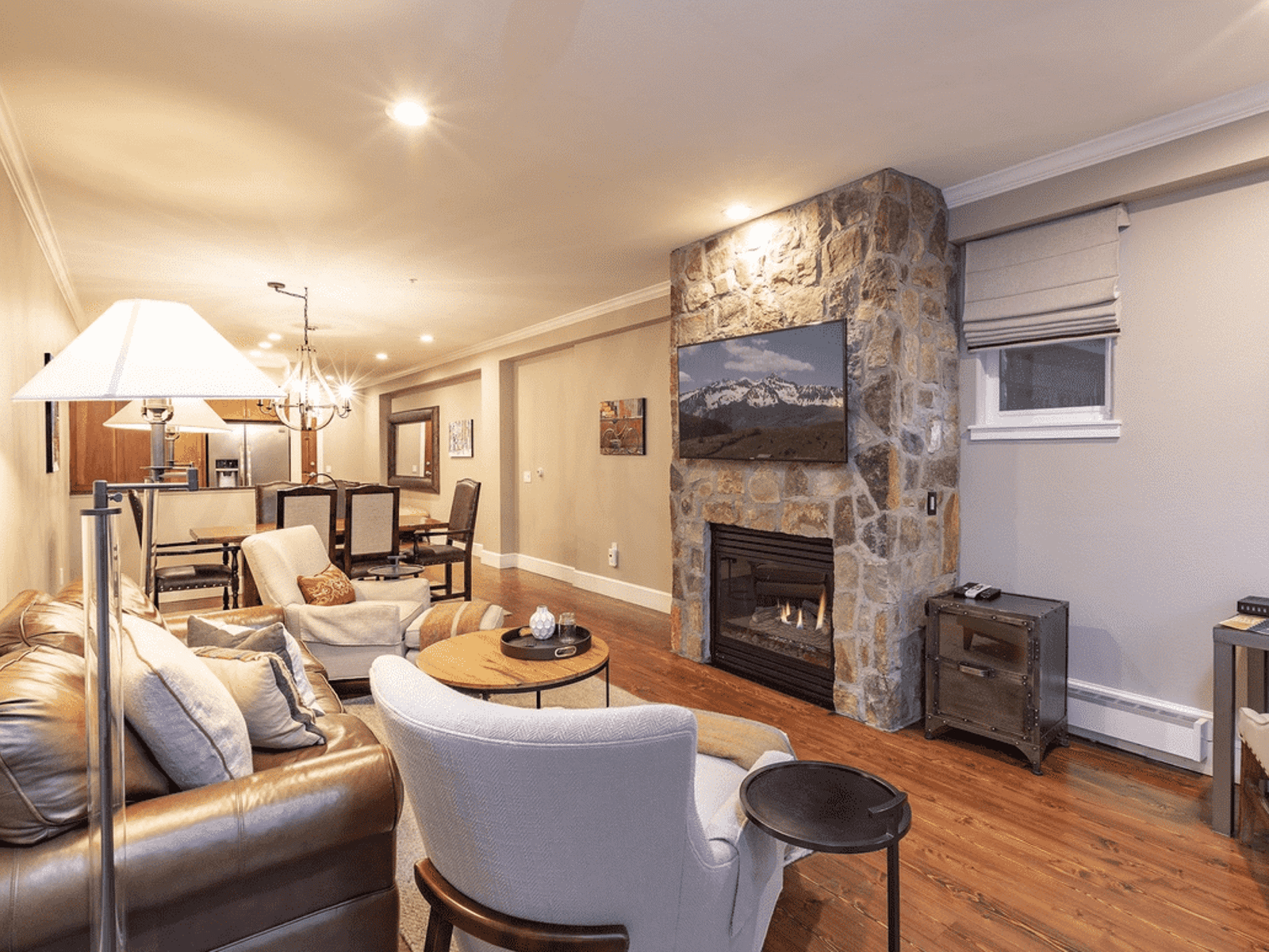 Riverclub Unit 102 2B 1