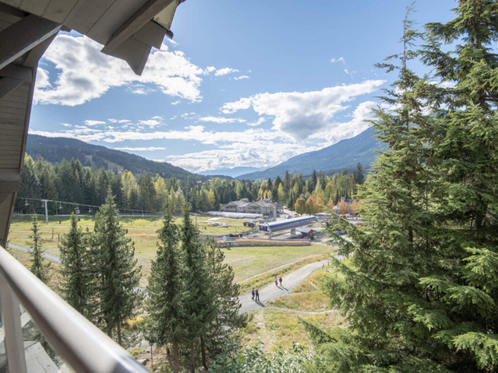 ASP 411 Balcony 2