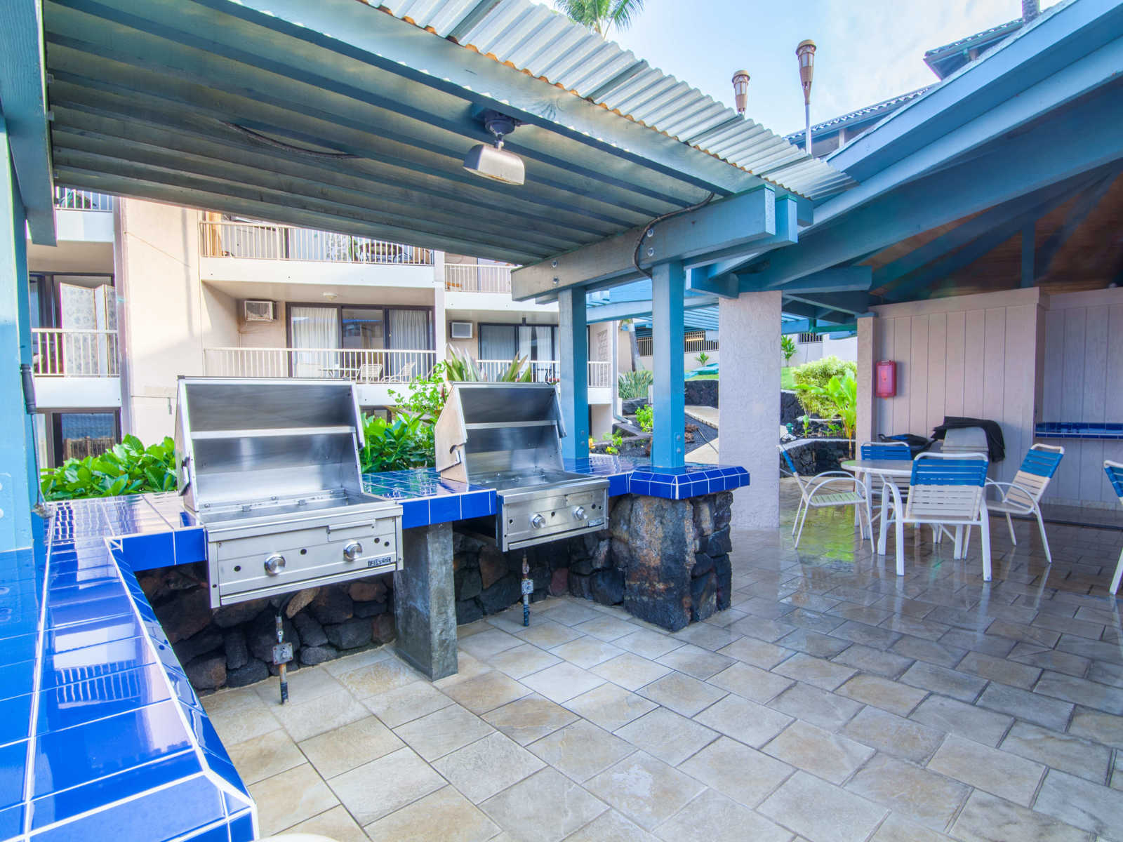 Kona Pool 5