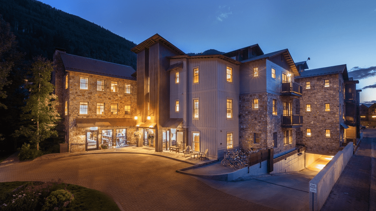 Riverclub Resort 1